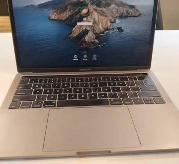 Macbook air 2017 cheap 8gb 256gb